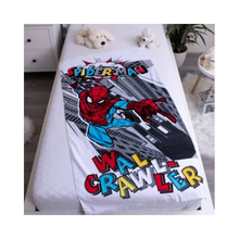 Serviette de bain ou de plage pour enfant Spiderman Wall-Crawler