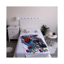 Serviette de bain ou de plage pour enfant Spiderman Wall-Crawler