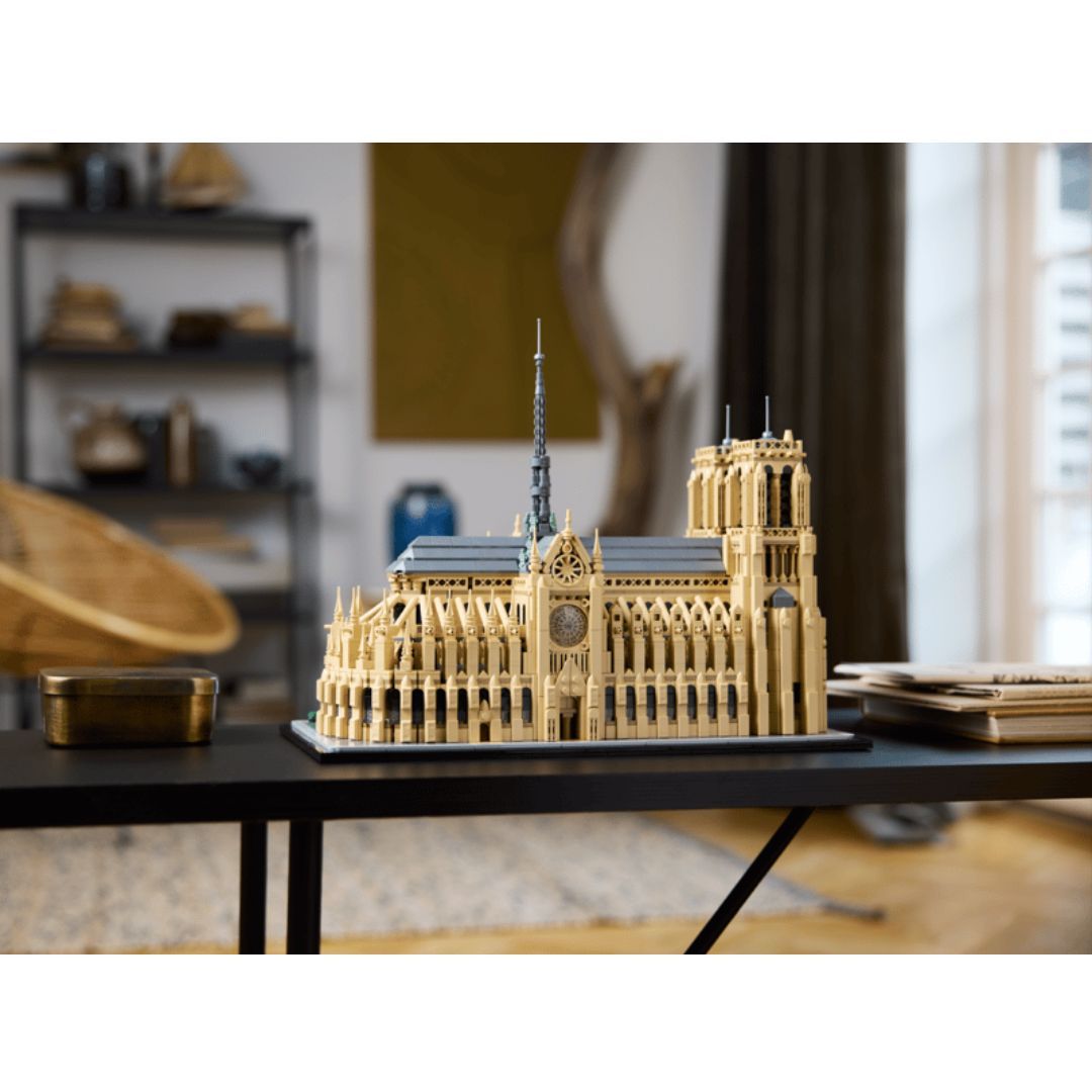 LEGO 21061 - Notre-Dame de Paris
