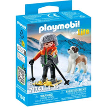 Playmobil 71741 - Garçon en raquettes avec son St Bernard