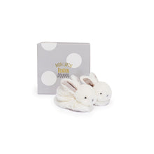 Doudou et Compagnie - Coffret cadeau naissance chaussons lapin taupe avec hochet - 0/6 mois